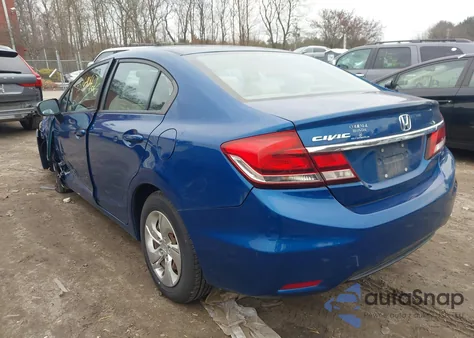 2015 Honda Civic Lx z USA, uszkodzony, nr VIN 2HGFB2F56FH557455